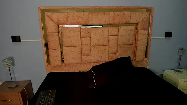 LICKY LOV online show from November 25, 3:20 am