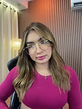 jenn fit online show from April 17, 1:30 am