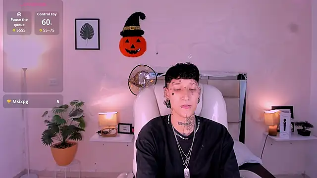 Luci Rose online show from October 24, 3:46 am