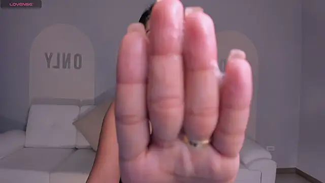 Snapshot of ScarlettBoss chatting on October 1, 12:32 pm ScarlettBoss online show from October 1, 12:32 pm