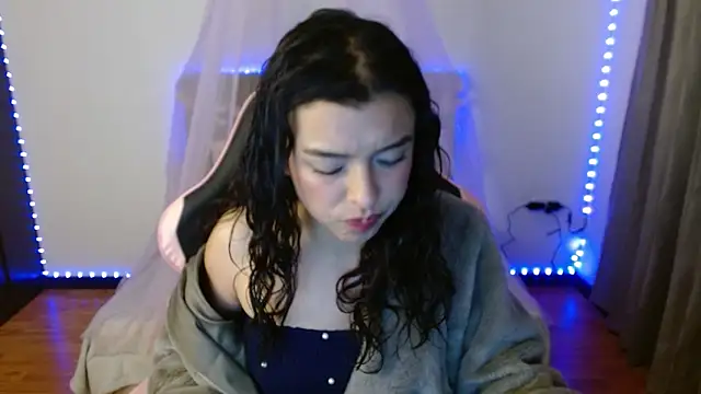 eilynro online show from September 11, 12:22 am