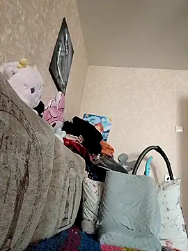 ivorywhisper online show from October 3, 6:40 am