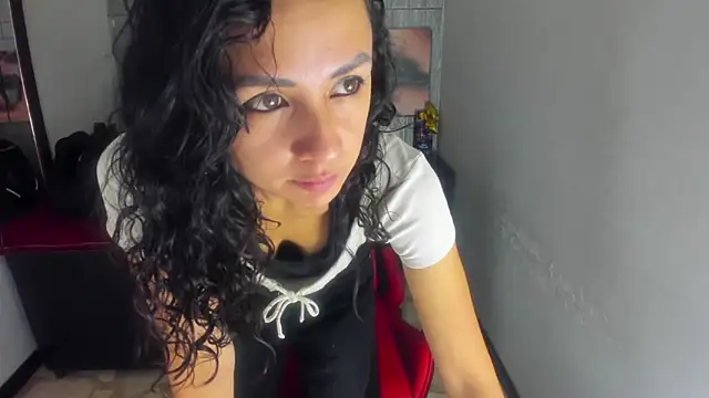 alison moon7 online show from January 12, 11:59 am