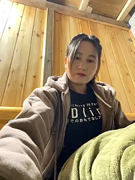 phungtiti online show from November 19, 1:38 am