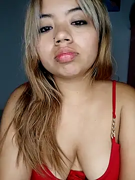 Snapshot of Emily__Hott chatting on October 1, 3:22 am Emily Hott online show from October 1, 3:22 am