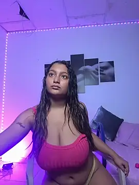 Snapshot of celeste_L29 chatting on October 21, 4:44 pm celeste L29 online show from October 21, 4:44 pm