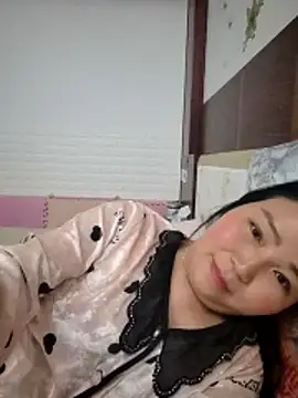 lingling5200 online show from April 27, 5:10 pm