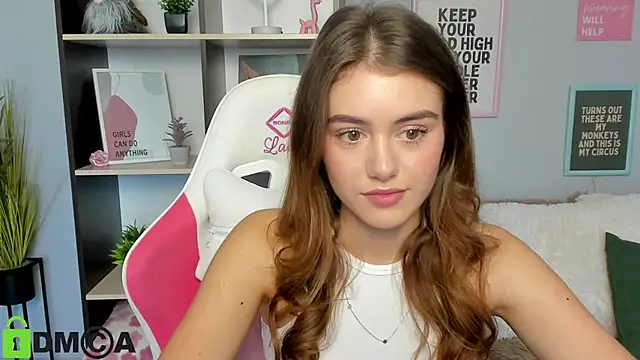 TracySpark online show from November 13, 8:24 am