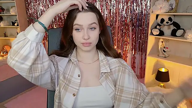 ArielSykes online show from April 17, 9:50 pm