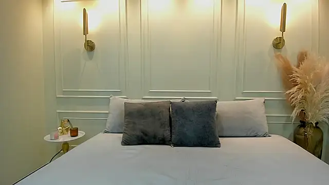 gabysanta  online show from October 25, 2:35 pm