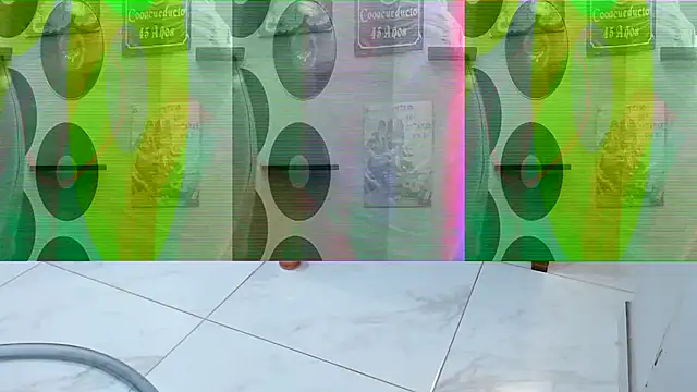 skinnyverus18 online show from February 15, 7:57 pm