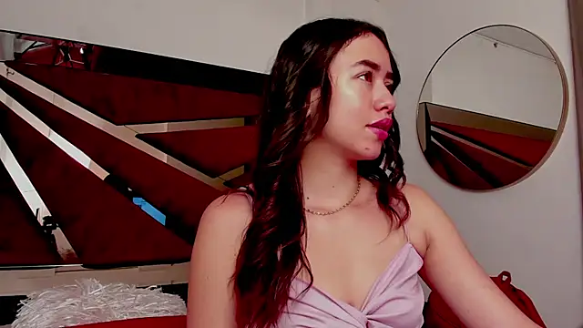 SaraWagner  online show from April 2, 12:19 am