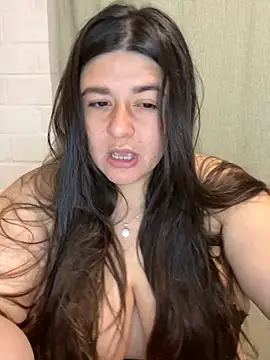 Snapshot of Tukatita69 chatting on October 1, 1:43 am Tukatita69 online show from October 1, 1:43 am