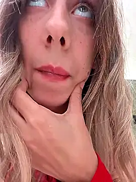 PetiteSecrets online show from January 11, 8:36 pm