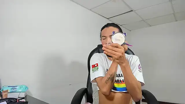 Aisha hotts777 online show from February 18, 4:00 am