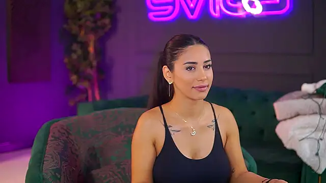 SiennaRuh online show from November 18, 11:11 am