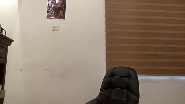 LucytheDevilQueen online show from December 1, 3:10 am