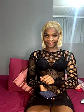 Snapshot of Lady-Amina chatting on October 7, 11:09 pm Lady-Amina online show from October 7, 11:09 pm