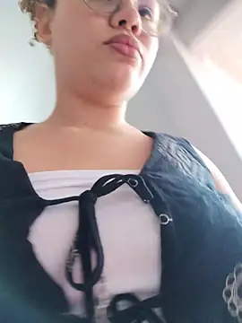 SirenRouge 69 online show from March 27, 7:47 pm