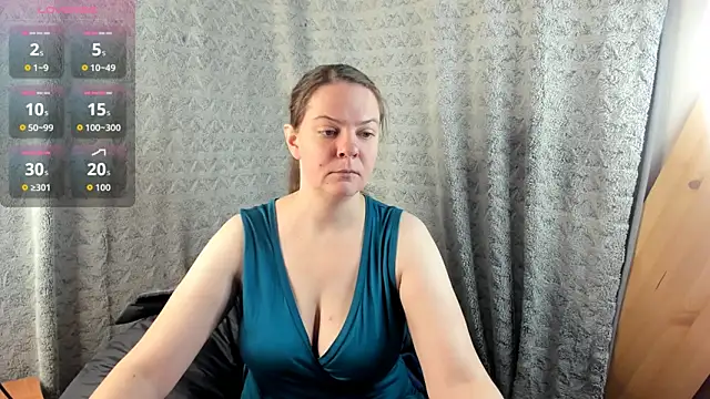 MiaLores online show from November 12, 8:56 am