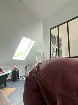 AmyStone   online show from April 5, 10:14 am