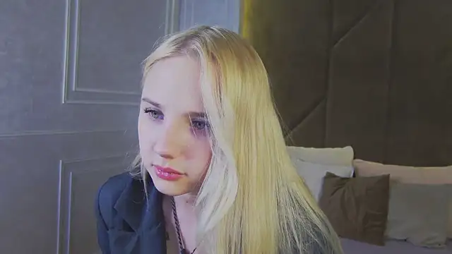Sky Cutie online show from July 4, 4:41 am
