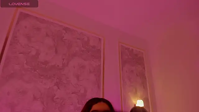 Snapshot of doll_eyees_ chatting on October 18, 2:36 am doll eyees online show from October 18, 2:36 am