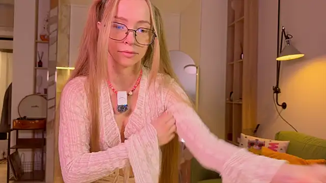 BritaKiss online show from March 13, 2:46 am