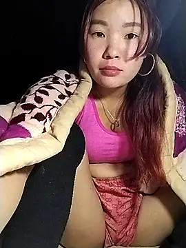 lylylove online show from January 18, 10:11 am