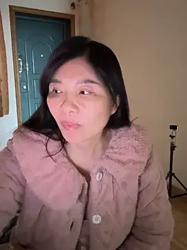 xiiuuff18 online show from March 19, 5:56 am