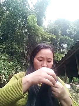 miss-su online show from February 23, 7:30 am