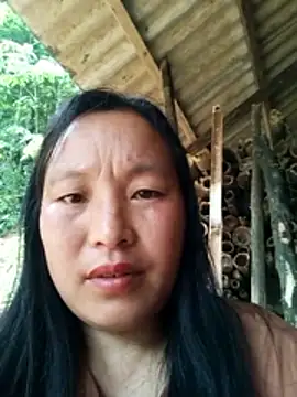 miss-su online show from April 10, 7:14 am