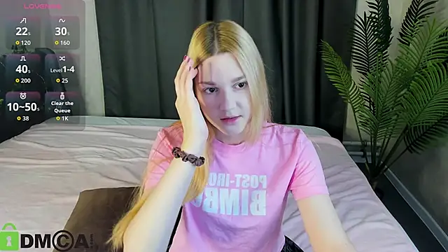 Sylvia Ortiz online show from November 8, 9:25 am