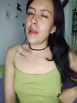 Snapshot of Queen_Ashly chatting on October 21, 2:04 am Queen Ashly online show from October 21, 2:04 am