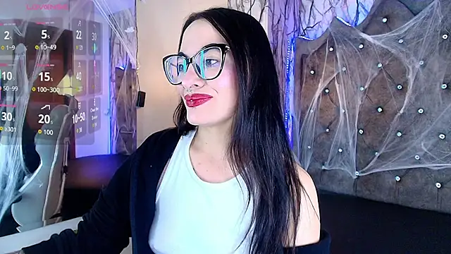 Zami Escobar of online show from October 29, 6:10 pm