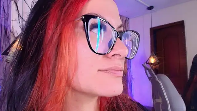 Zami Escobar of online show from February 24, 9:57 pm