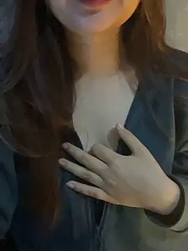 Hinne07 online show from February 6, 1:53 am