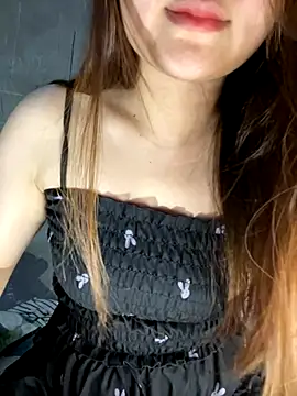 Hinne07 online show from October 13, 3:47 pm