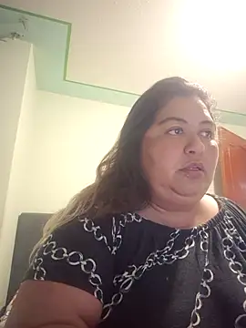 curvy diva  online show from December 4, 11:16 pm