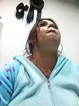 snow belle online show from December 21, 10:46 pm