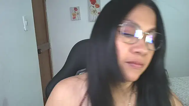 LissafeetHott online show from November 21, 8:33 pm