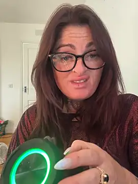 IrishmilfAnna online show from March 25, 3:37 pm