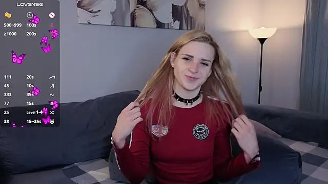 HelenMartines online show from October 26, 11:16 am