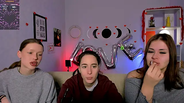 khloebeauty online show from February 7, 8:24 pm