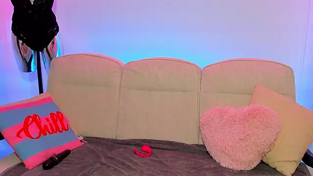 JessicaSky  online show from January 15, 9:21 pm