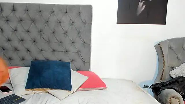 nahiroby ebony online show from February 20, 5:47 pm