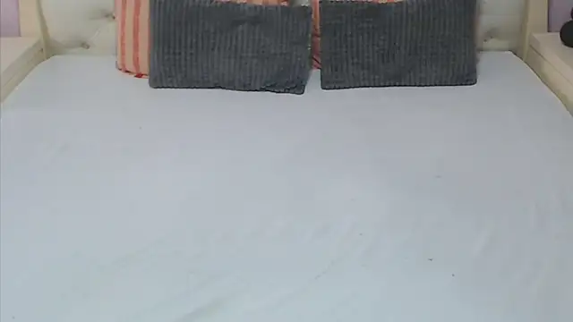 tease me09 online show from June 1, 8:38 am