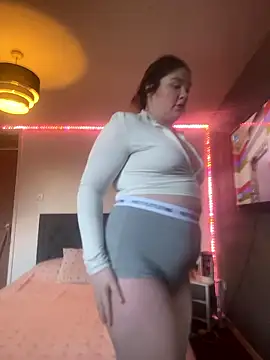 Imogenbabyyy online show from January 17, 9:06 am