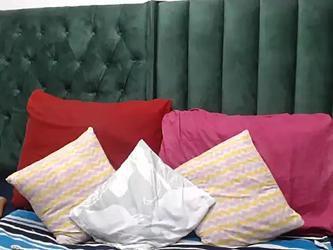 Mandy3ndlovu4 online show from May 31, 6:42 pm