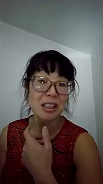 Snapshot of LeemaBean chatting on October 18, 6:42 pm LeemaBean online show from October 18, 6:42 pm